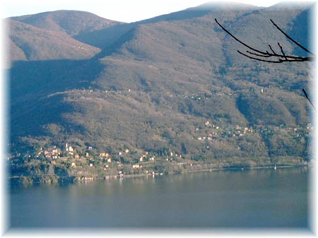 Ausblick auf Pino Lago Maggiore, Tronzano und Bassano